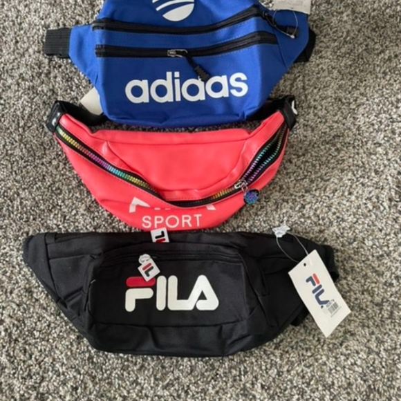 Fanypacks - Picture 2 of 4